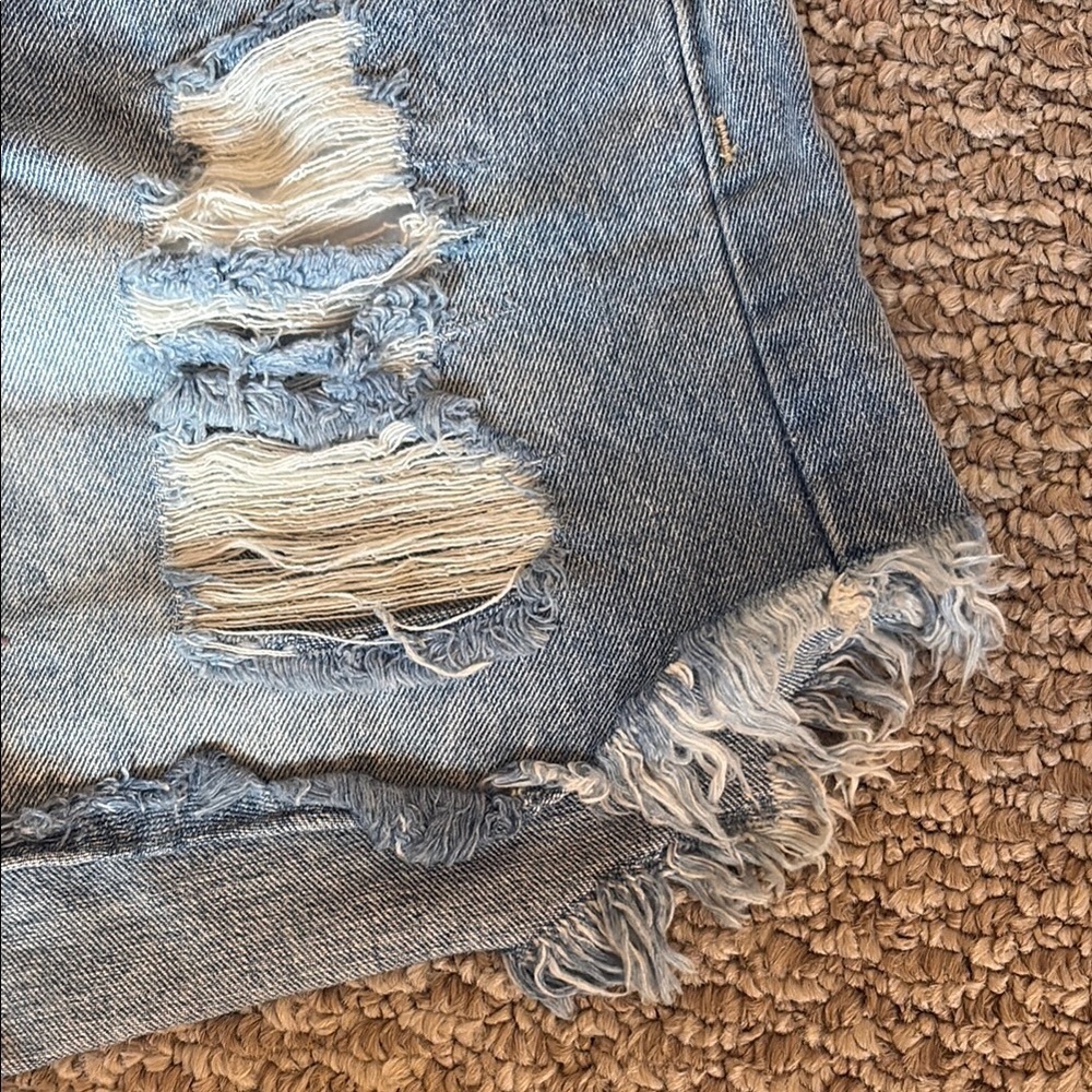 MINKPINK - Distressed Denim Women Shorts - Picture 2 of 6